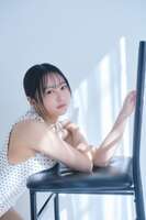 64 erotic images of Nao Sakuraba: A collection of fresh swimsuit gravure photos featuring rookie gravure idols from Aichi Prefecture