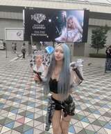 ちゃんみなライブに来たコスプレイヤー 否優、ケツのエロさをアピるwww