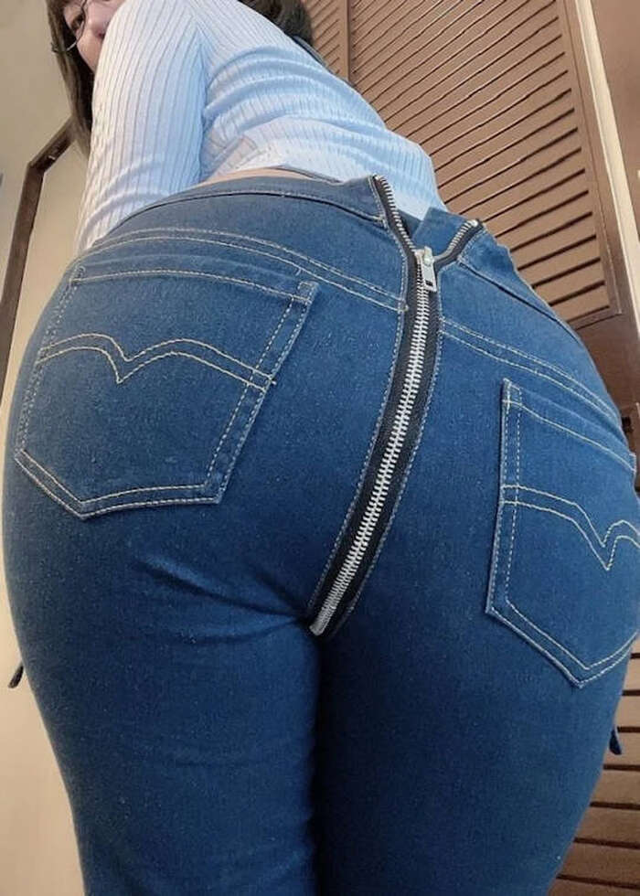 Erotic images showing your butt exposed with a back zipper 22th image