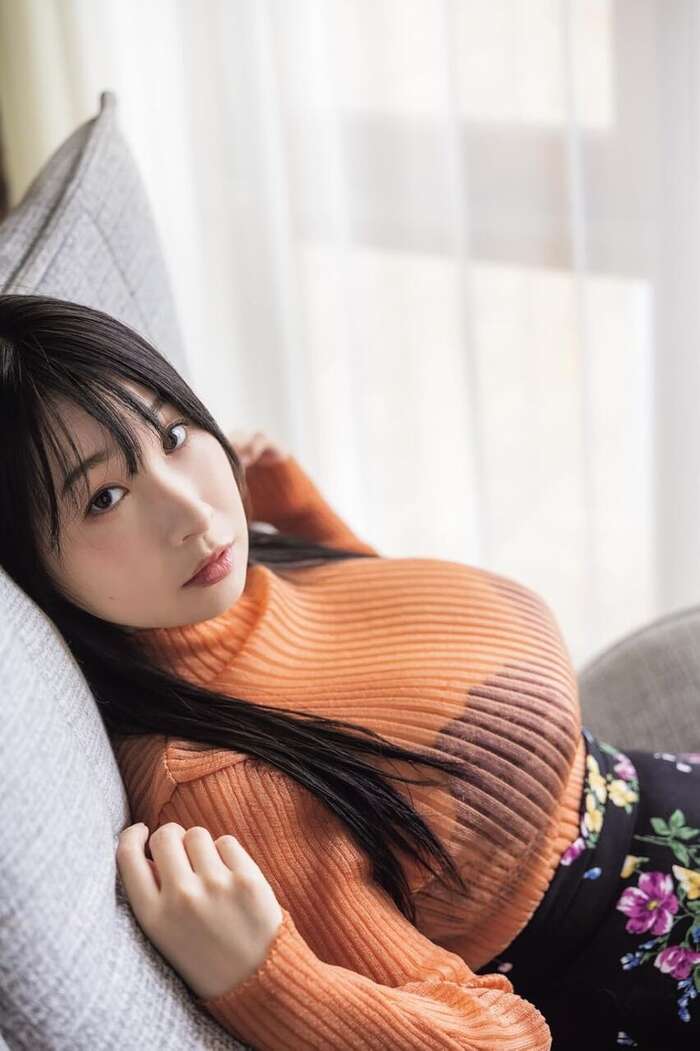 Gravure idol Rui Kiriyama unleashes her explosive K-cup breasts over a meter in her 64th immemoric work! 2th image