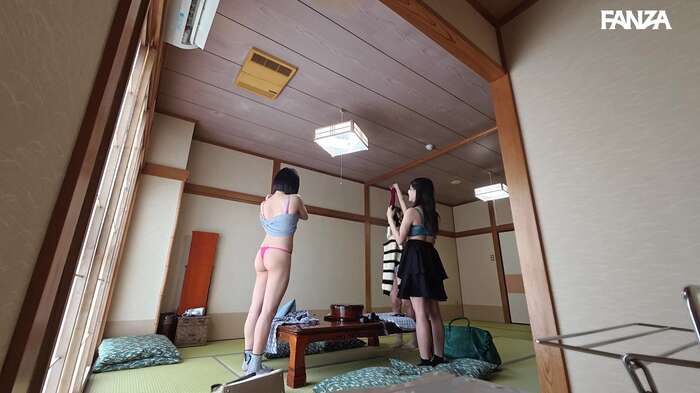 全員パイパンのJD3人組の温泉入浴シーンがエロい 16th image