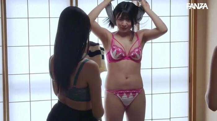 全員パイパンのJD3人組の温泉入浴シーンがエロい 17th image