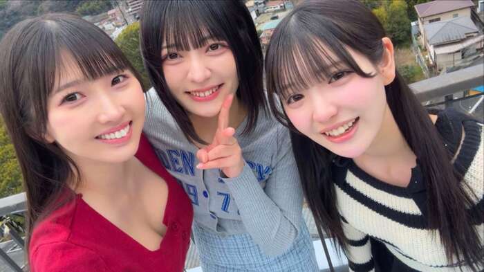 全員パイパンのJD3人組の温泉入浴シーンがエロい 5th image