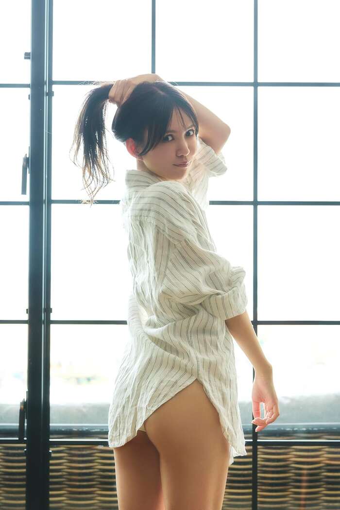 【画像】元SKE48の舞台女優、SEXY水着写真集の発売決定wwwwww岡本彩夏、大人の雰囲気で魅せたランジェリーショットにも挑戦！！ 6th image