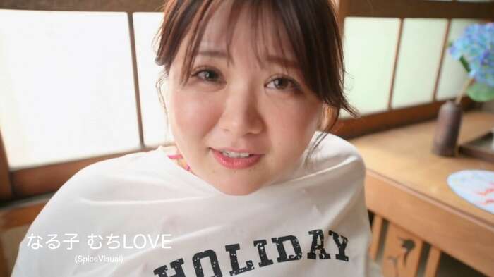 115cm and K-cup super-busted gravure idol makes her sexy DVD debut lolol Naruko shows off her powerful dynamic body!! Summary of videos and images from her debut work 'Muchi LOVE'! 19th image
