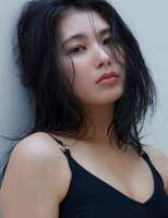 Kanna Takeuchi Latest Gravure Swimsuit Images - 15 Photos
