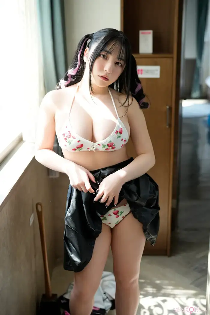 Mizuki Asakura: Miss Maga's Asoviva! Miss Magazine 2022 Unreleased Masterpieces Selection SP Young Magazine Digital Photo Collection (36 photos) 11th image