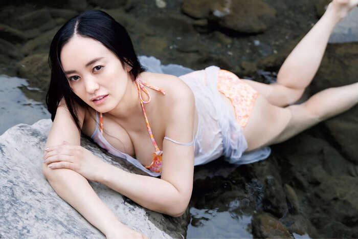 Former Nippon TV female announcer releases a super lewd DVD lol Mariko Seyama boldly exposes her butt slit!! Summary of videos and images for the new work 'Taipei Romantica'! 16th image