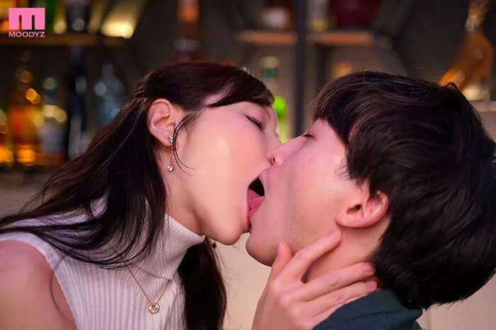 So intense it melts your brain... 100 kiss images 59th image
