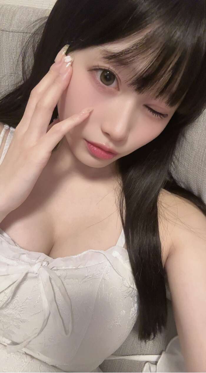 Asahi Moeka Latest Gravure Swimsuit Images 20 Photos 15th image