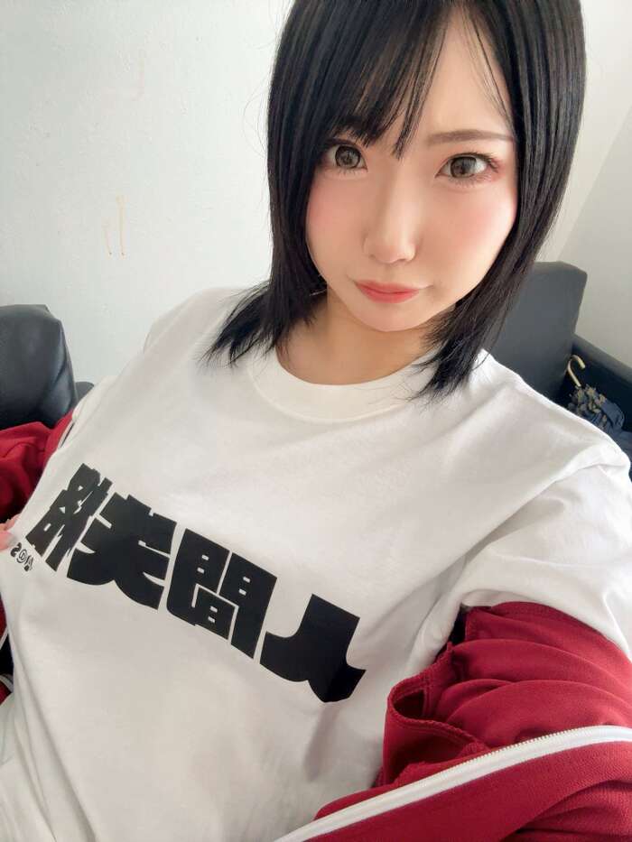 Himari Momose, an idol face that suits her short hair, shows off a more youthful full nude look in her rare bare face lol 8th image